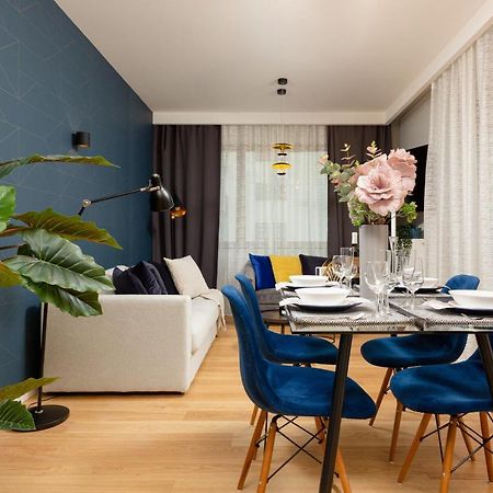Tessan'S Suite Mokotow By Renters Prestige Warsaw Exterior photo